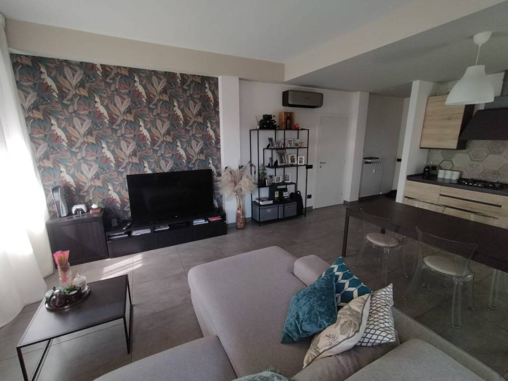 appartamento in vendita a Cremona in zona Viale Po