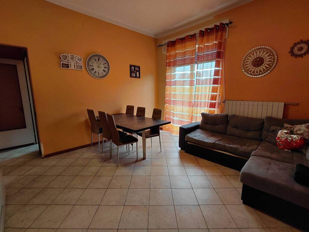 appartamento in vendita a Cremona in zona Viale Po