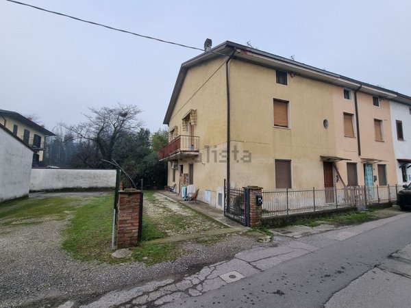 appartamento in vendita a Cremona in zona Viale Po