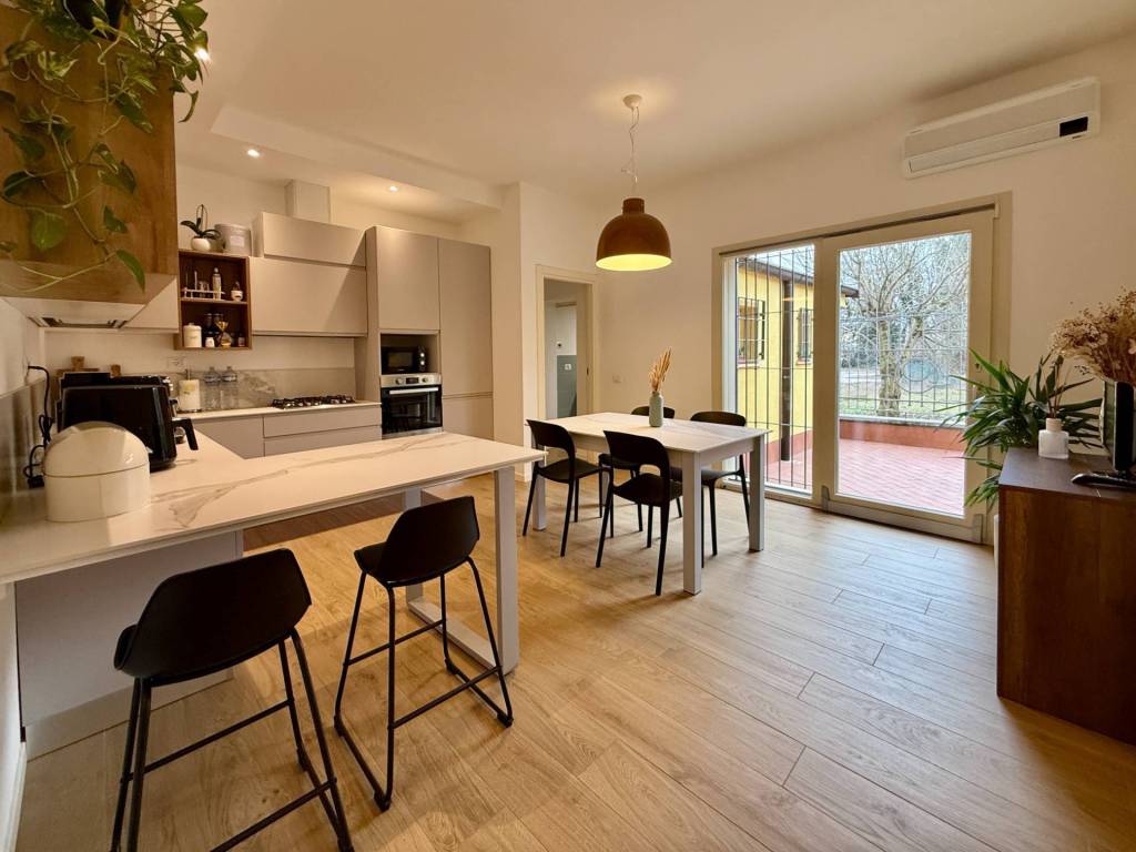 casa indipendente in vendita a Cremona