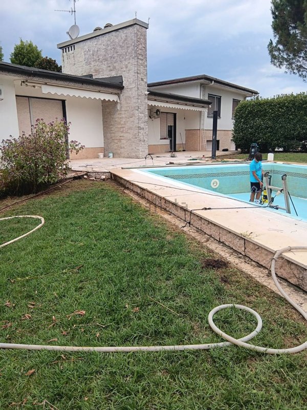 casa indipendente in vendita a Cremona in zona Migliaro