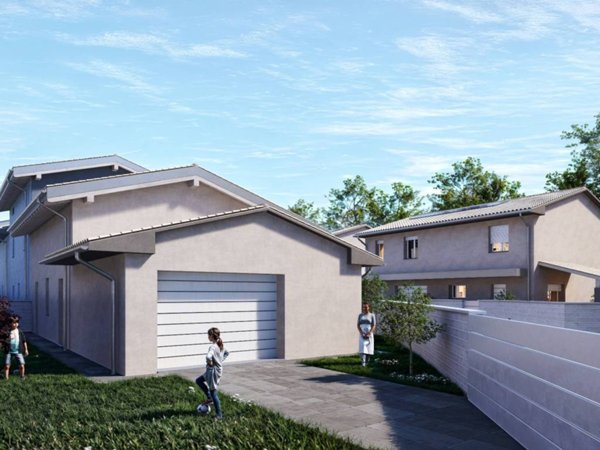 casa indipendente in vendita a Cremona