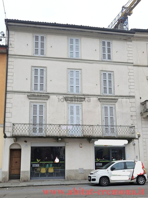 casa indipendente in vendita a Cremona in zona Cremona Centro