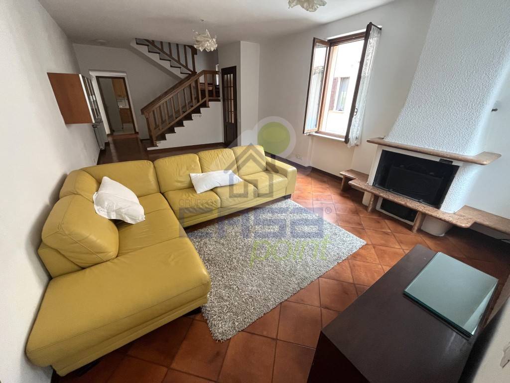 casa indipendente in vendita a Cremona in zona Piazza Castello