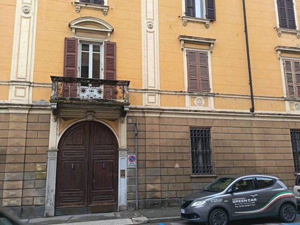 appartamento in vendita a Cremona in zona Piazza Castello