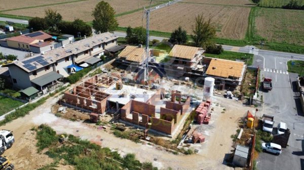 casa indipendente in vendita a Cremona in zona San Felice