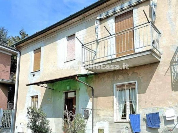 casa indipendente in vendita a Cremona