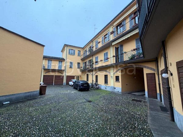 appartamento in vendita a Cremona in zona Piazza Libertà