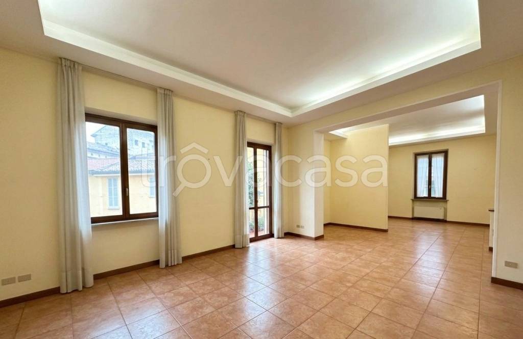 appartamento in vendita a Cremona in zona Piazza Libertà