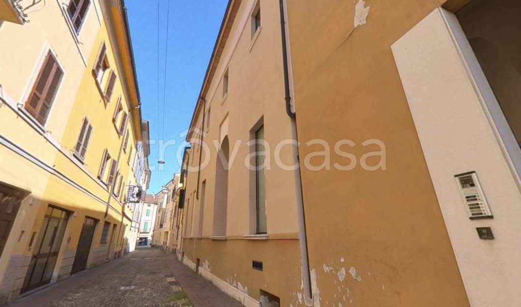 ufficio in vendita a Cremona in zona Cremona Centro