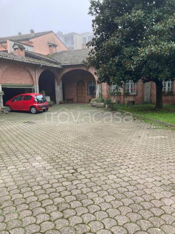 casa indipendente in vendita a Cremona