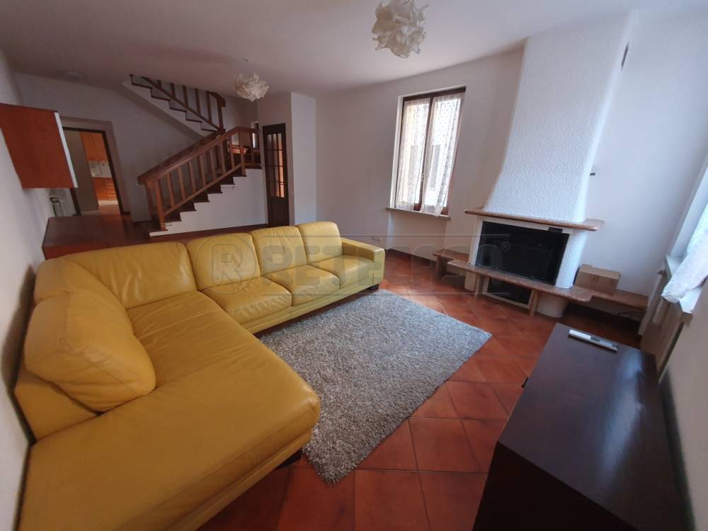 casa indipendente in vendita a Cremona in zona Cremona Centro