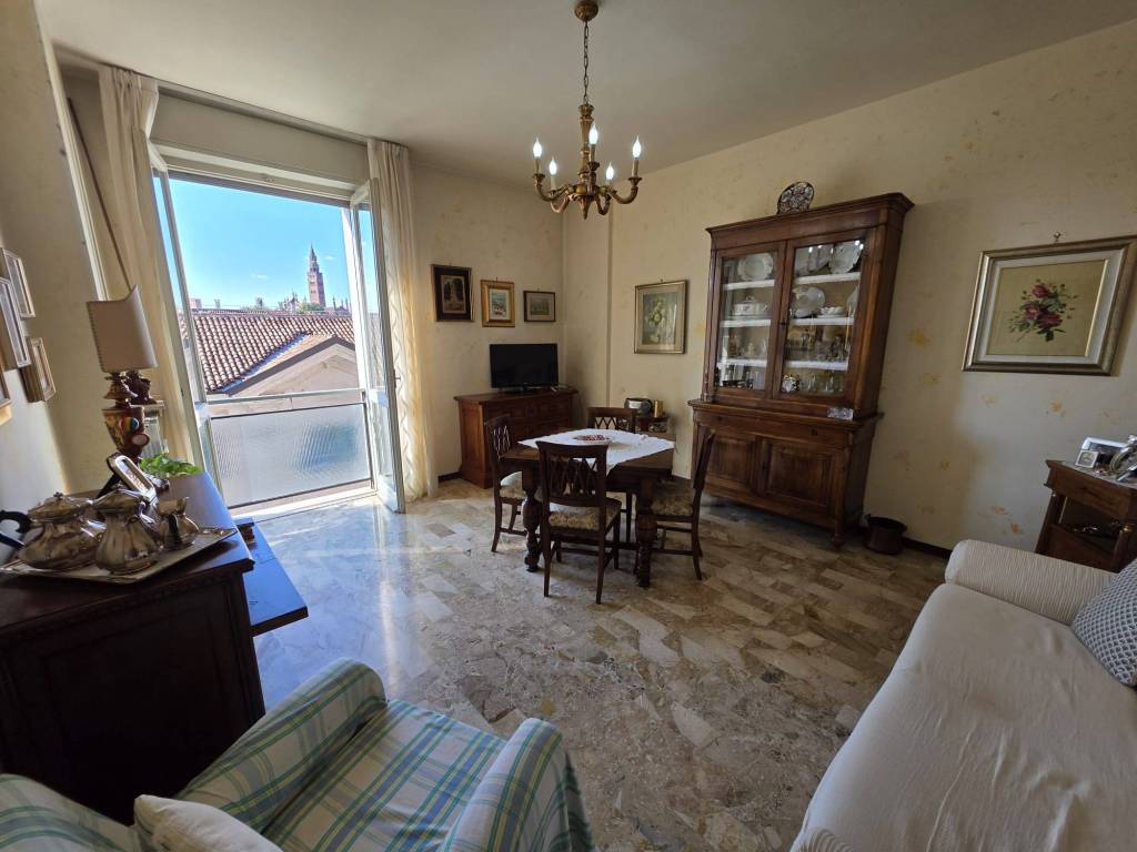 appartamento in vendita a Cremona in zona Santa Maria