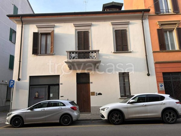 ufficio in vendita a Cremona in zona Via Mantova