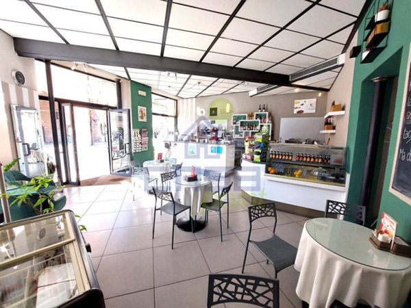 negozio in vendita a Cremona in zona Cremona Centro