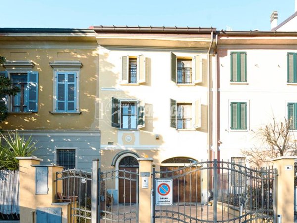 casa indipendente in vendita a Cremona