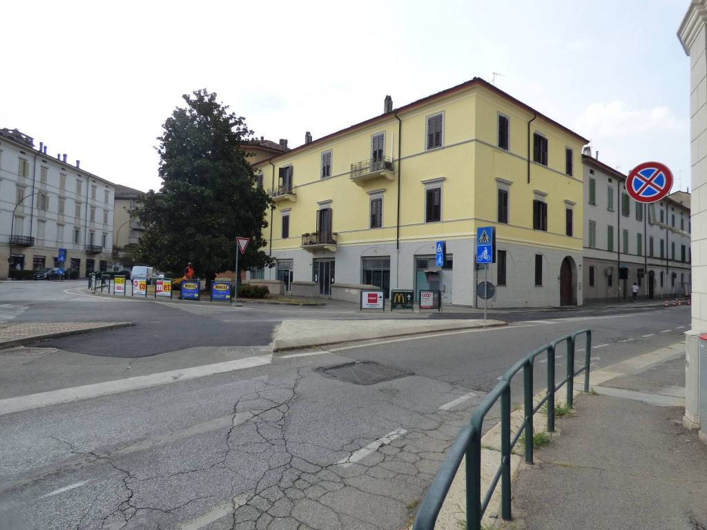 ufficio in vendita a Cremona in zona Viale Po