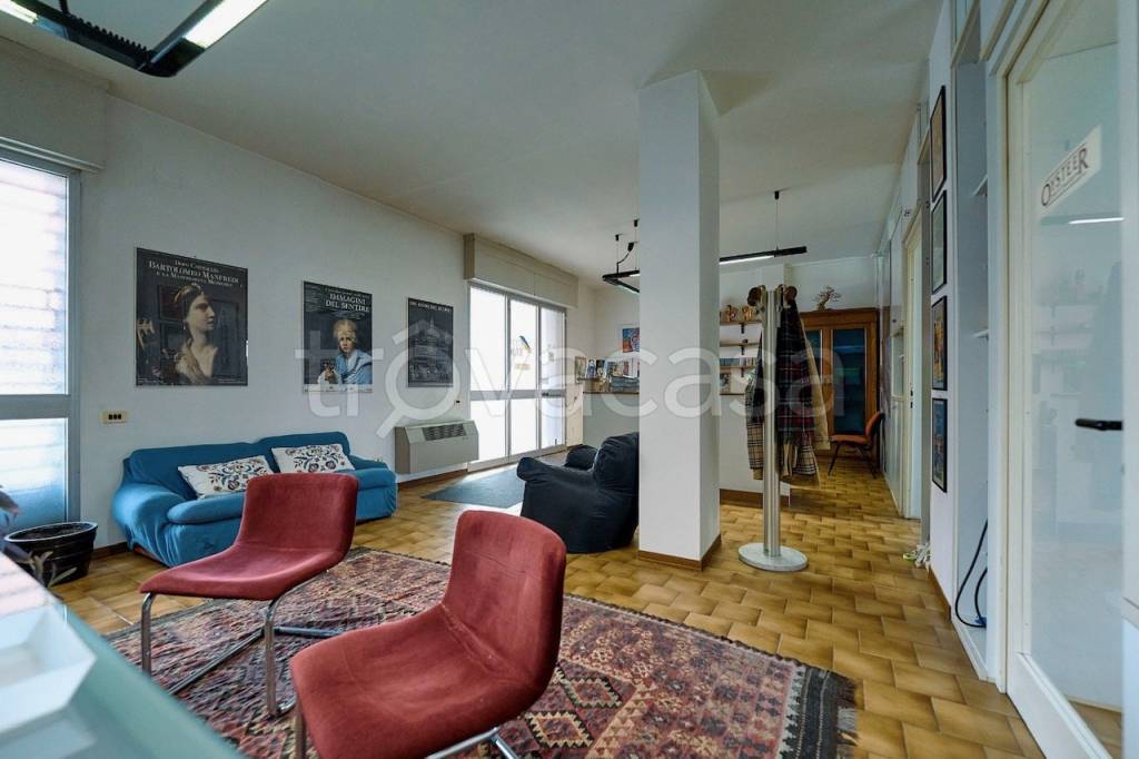 casa indipendente in vendita a Cremona in zona Via Giuseppina