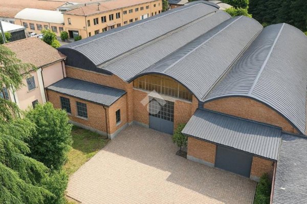 negozio in vendita a Cremona