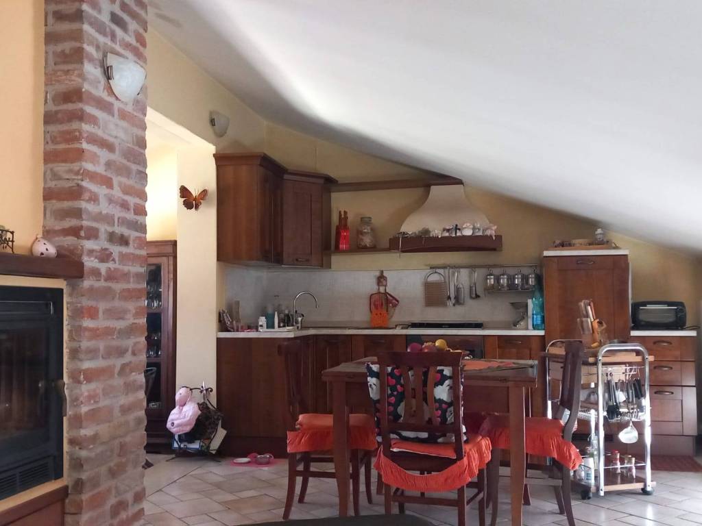 appartamento in vendita a Cremona in zona Piazza Castello