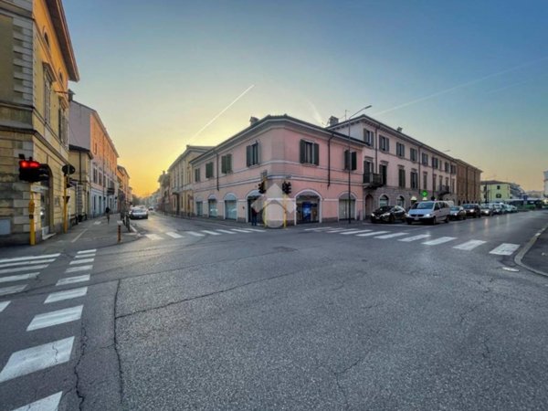 ufficio in vendita a Cremona in zona Via del Giordano