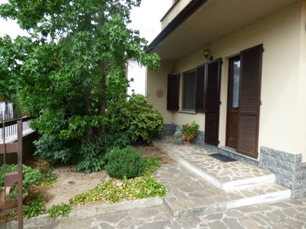 casa indipendente in vendita a Cremona in zona Migliaro