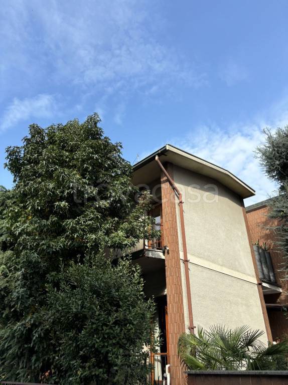 casa indipendente in vendita a Cremona in zona Via Giuseppina