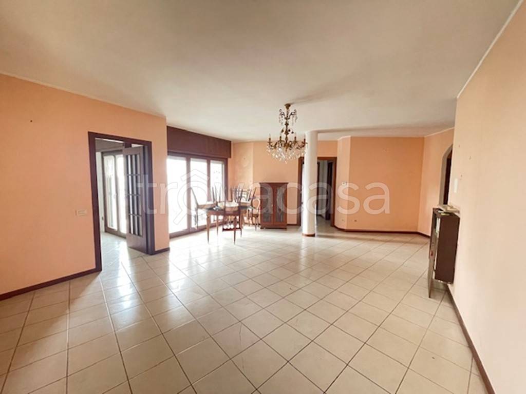 appartamento in vendita a Cremona in zona Via Giuseppina