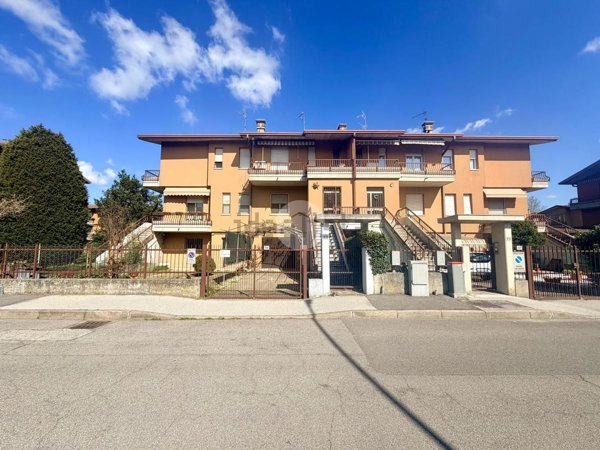 casa indipendente in vendita a Cremona