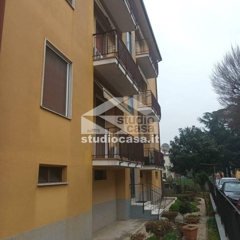 appartamento in vendita a Cremona in zona Via Giuseppina