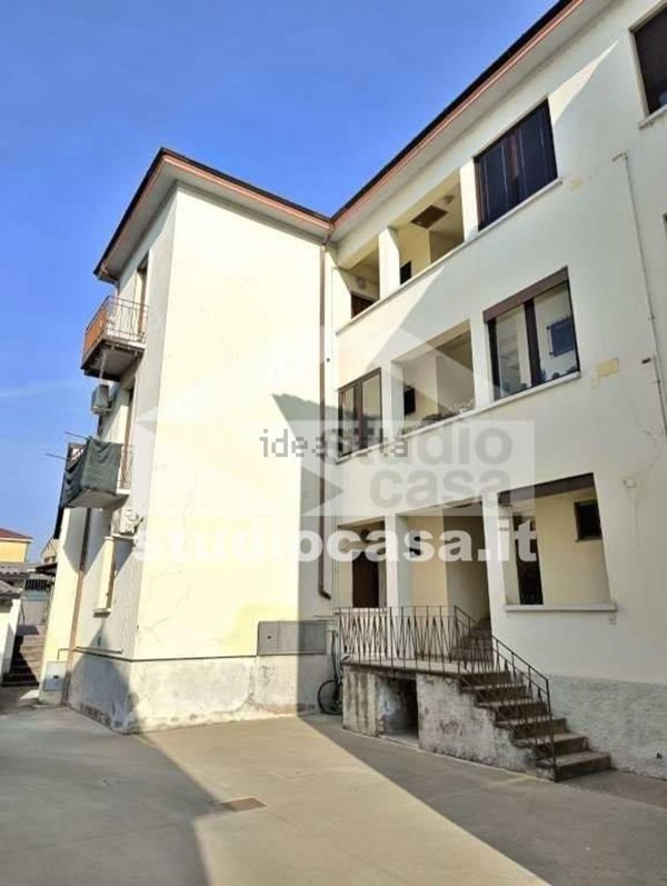 appartamento in vendita a Cremona in zona Via Mantova