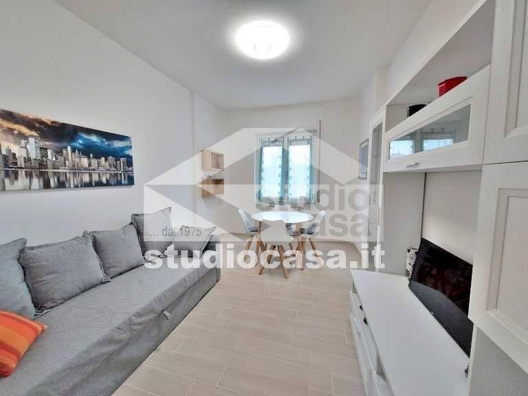 appartamento in vendita a Cremona in zona Viale Po