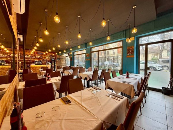 locale commerciale in vendita a Cremona