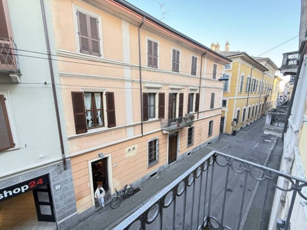 appartamento in vendita a Cremona in zona Piazza Castello