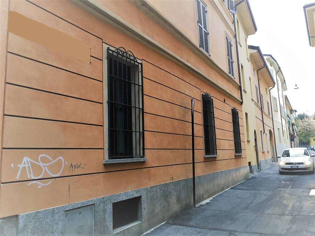 negozio in vendita a Cremona in zona Piazza Castello