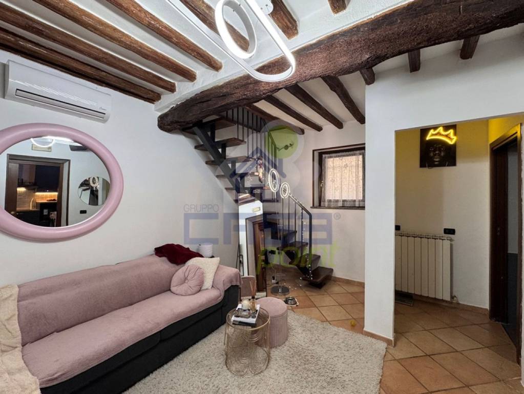 casa indipendente in vendita a Cremona in zona Cavatigozzi
