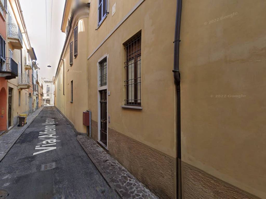 appartamento in vendita a Cremona in zona Corso Garibaldi