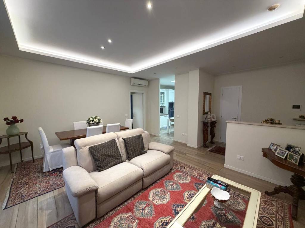 appartamento in vendita a Cremona in zona Viale Po