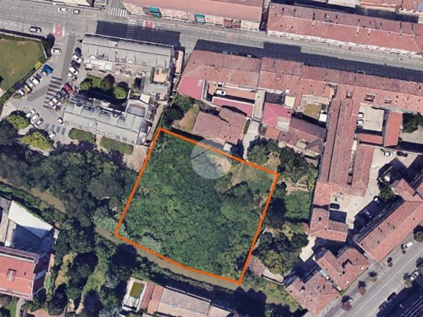 terreno edificabile in vendita a Cremona in zona Viale Po