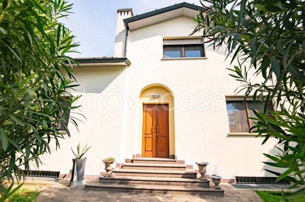 casa indipendente in vendita a Cremona in zona Cremona Centro