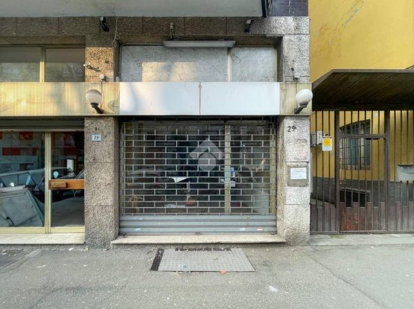 negozio in vendita a Cremona