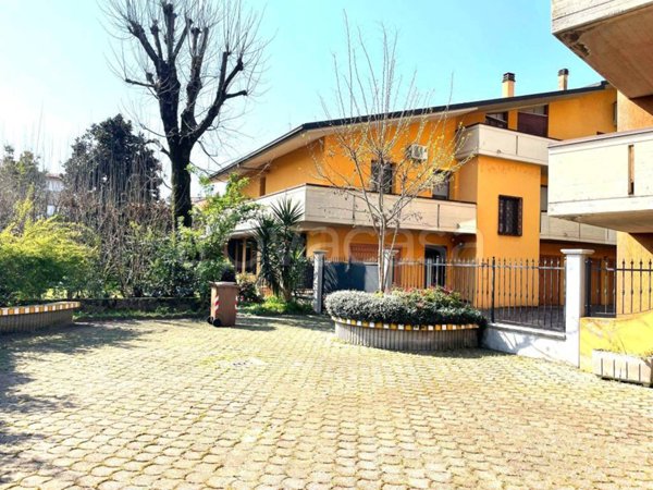 casa indipendente in vendita a Cremona in zona Via Giuseppina