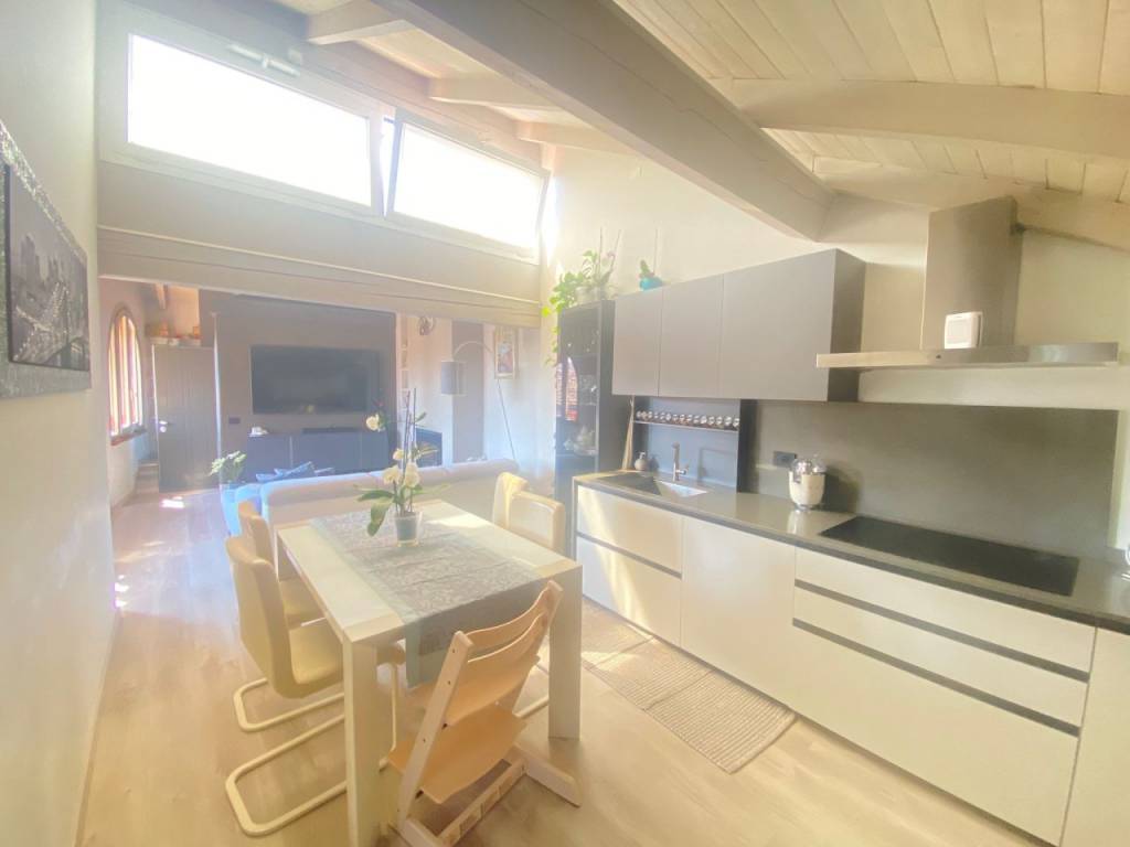 appartamento in vendita a Cremona in zona Piazza Castello