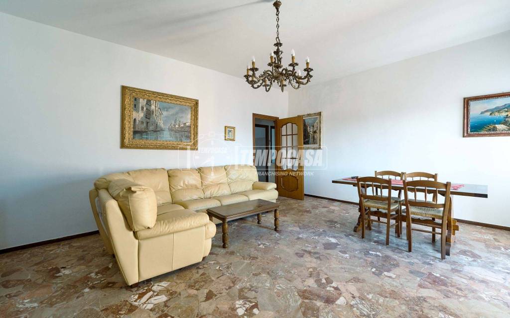 appartamento in vendita a Cremona in zona Cremona Centro