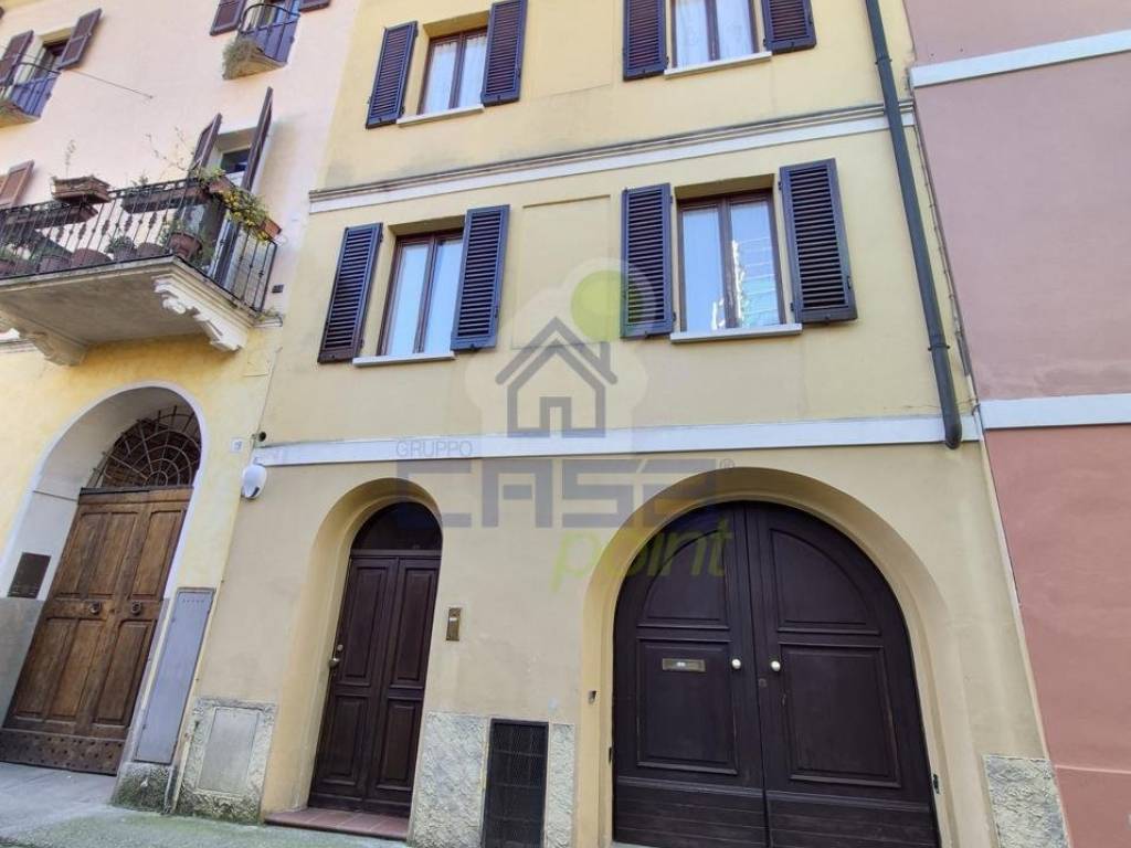 casa indipendente in vendita a Cremona in zona Piazza Castello
