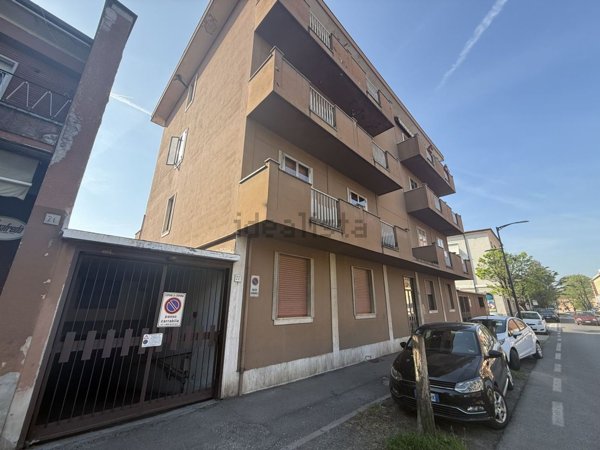 villa in vendita a Cremona in zona Piazza Castello