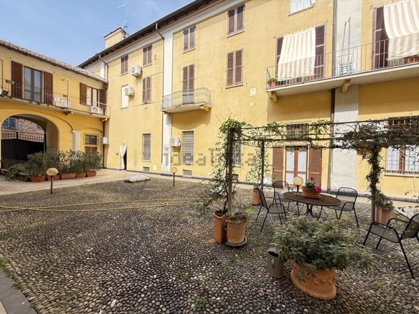 appartamento in vendita a Cremona in zona Corso Garibaldi