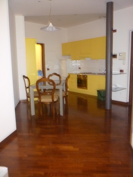 appartamento in vendita a Cremona in zona Viale Po