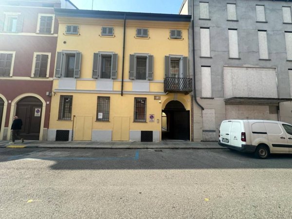 appartamento in vendita a Cremona in zona Piazza Castello