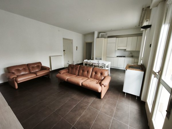 appartamento in vendita a Cremona in zona Viale Po